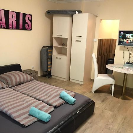 Roland Apartmant Zuglo Budapest Eksteriør billede