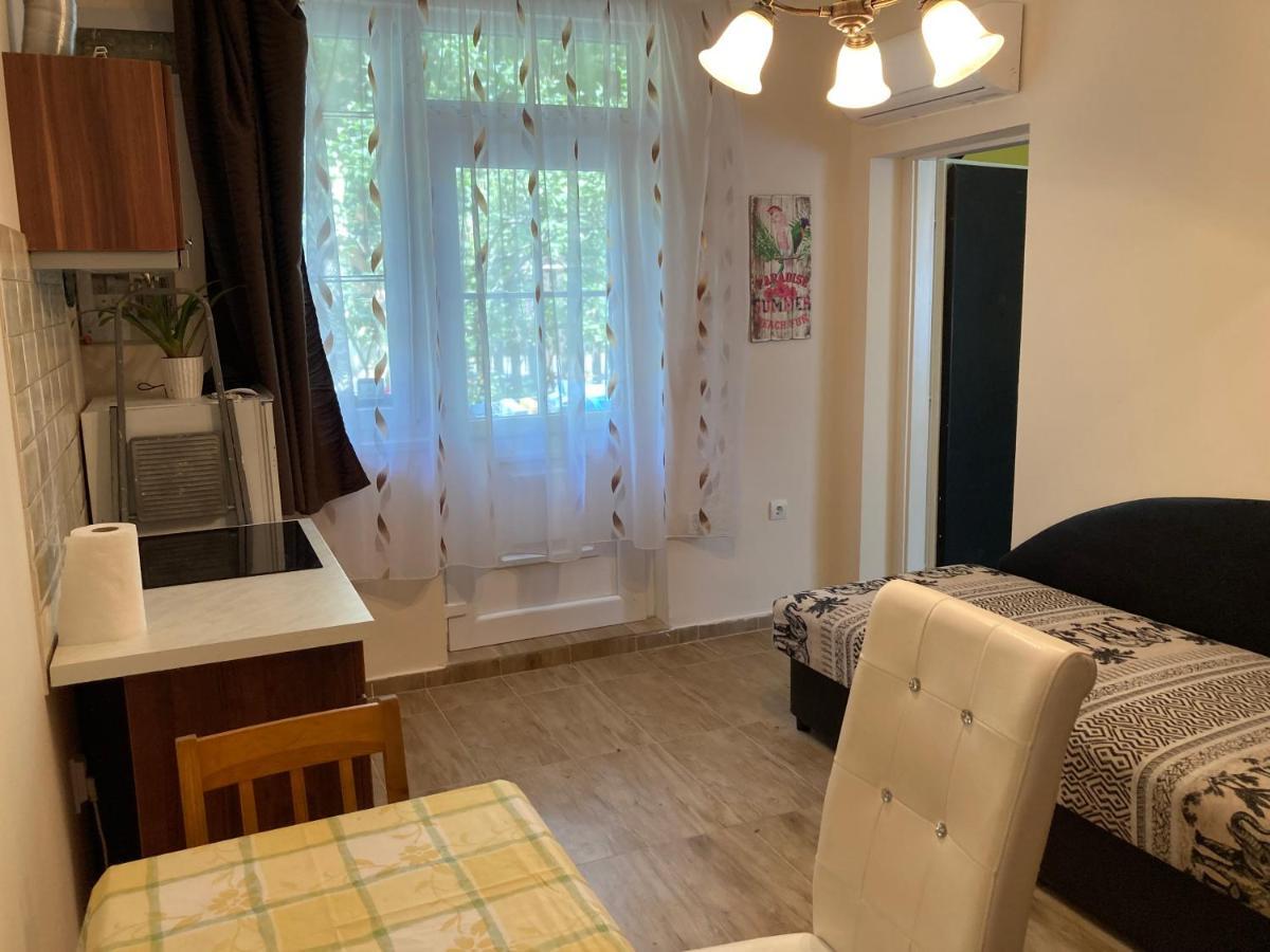 Roland Apartmant Zuglo Budapest Eksteriør billede