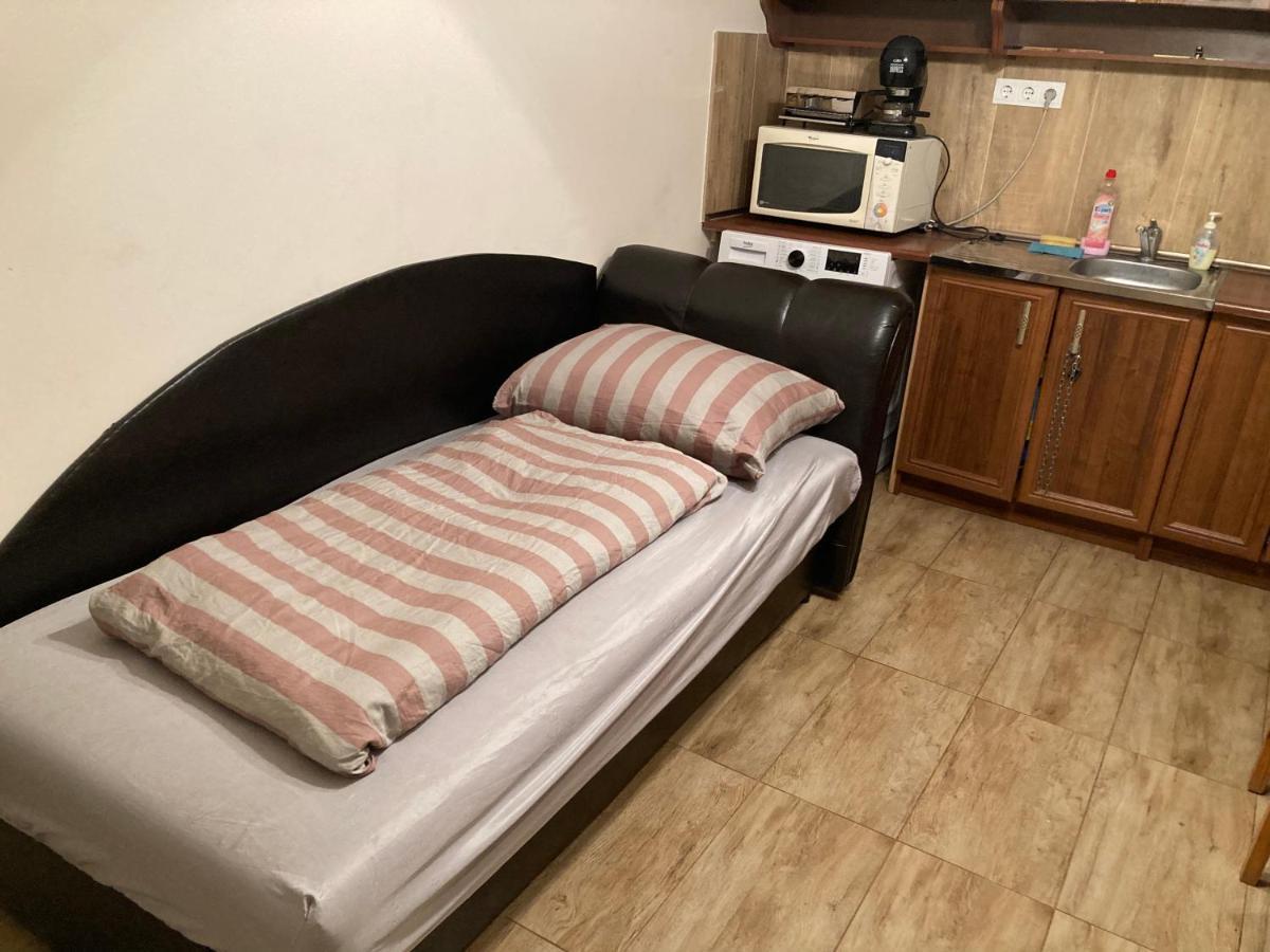 Roland Apartmant Zuglo Budapest Eksteriør billede