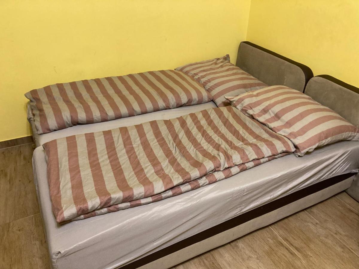 Roland Apartmant Zuglo Budapest Eksteriør billede