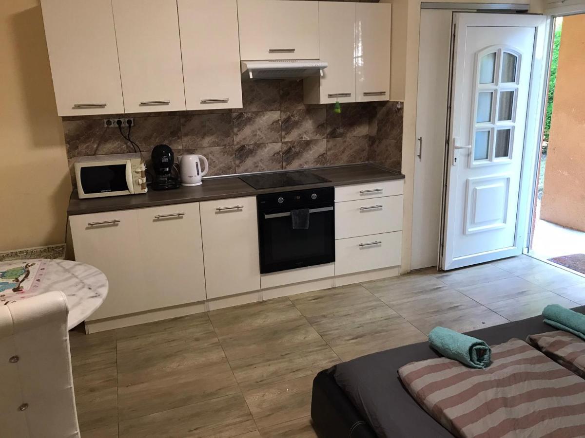 Roland Apartmant Zuglo Budapest Eksteriør billede